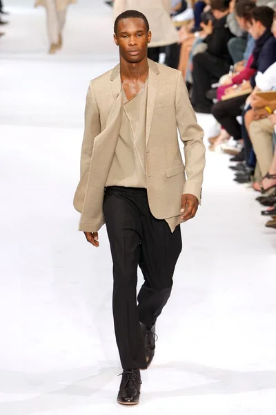 Look 23